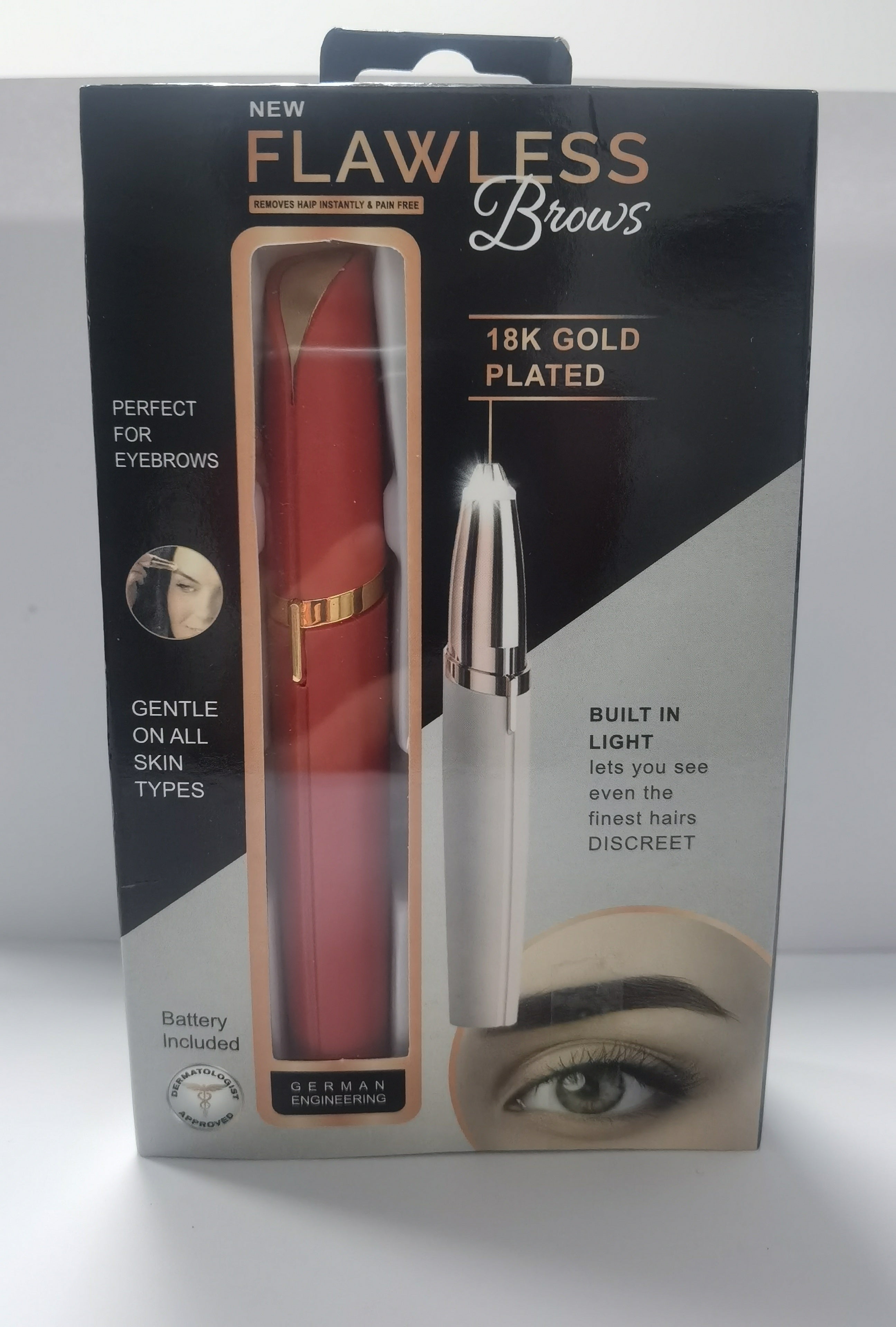 Mini Aparador Elétrico de Sobrancelhas – Removedor de Pelos Indolor
Aparador de sobrancelhas em formato de batom, com lâmina de precisão e luz LED integrada. Remove os pelos de forma indolor e eficaz. Compacto, portátil e ideal para retoques rápidos.