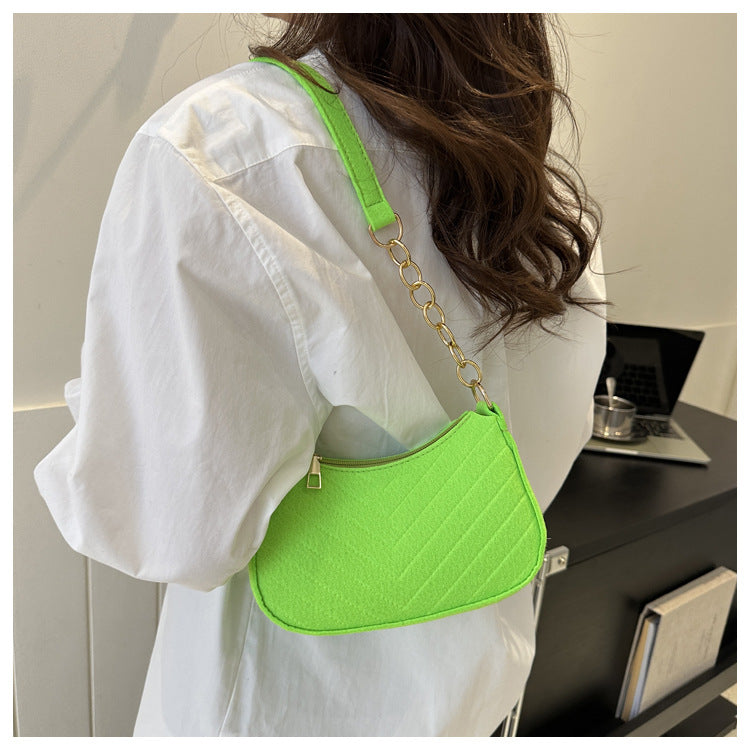 Mini bolsas de ombro para mulheres moda feltro bolsa feminina design avançado bolsas nas axilas belas bolsas crescente alforje 2024