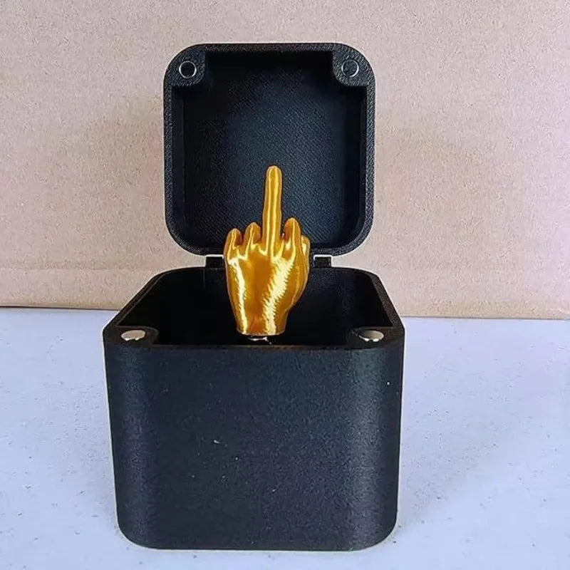 interessante brincadeira presente dedo médio na caixa de natal engraçado presentes criativos decoração de mesa de escritório decoração de casa